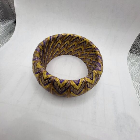 Beautiful Bangle Bracelet Fabric Ribbon Wrapped 1.5" Wide Chunky NICE - Picture 2 of 4
